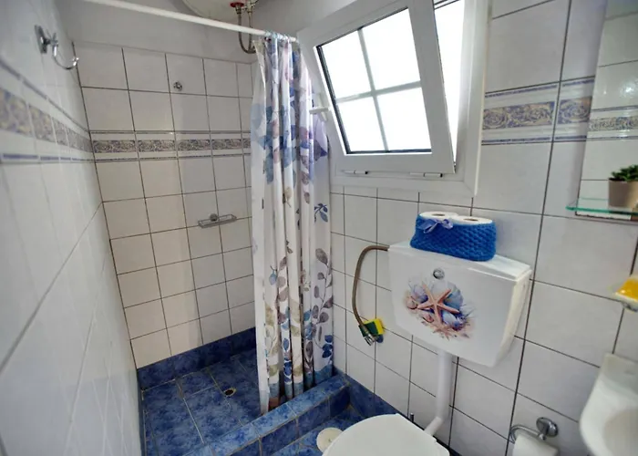 Eleni's Summer Apartamento Tolón